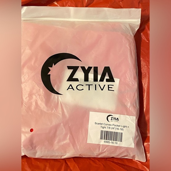 Zyia active scarlet curves pocket light n tight 7/8 24” ( 16-18) NWT - Picture 4 of 9